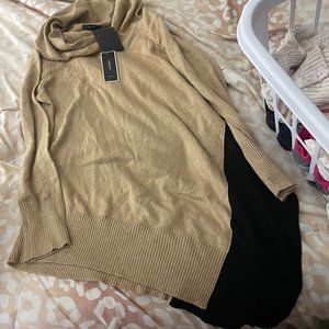 Alfani Gold Sweater Size Medium with Tags